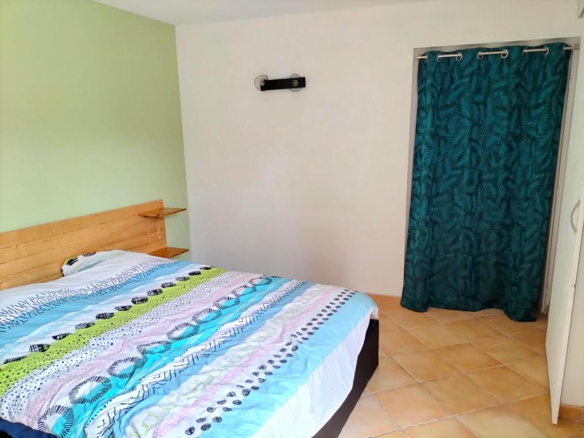 Appartement Au Centre Ville Avec Un Beau Jardin Prive Lannion Exteriér fotografie