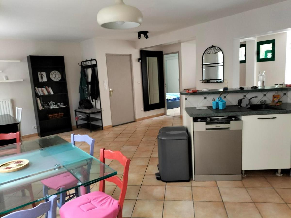 Appartement Au Centre Ville Avec Un Beau Jardin Prive Lannion Exteriér fotografie