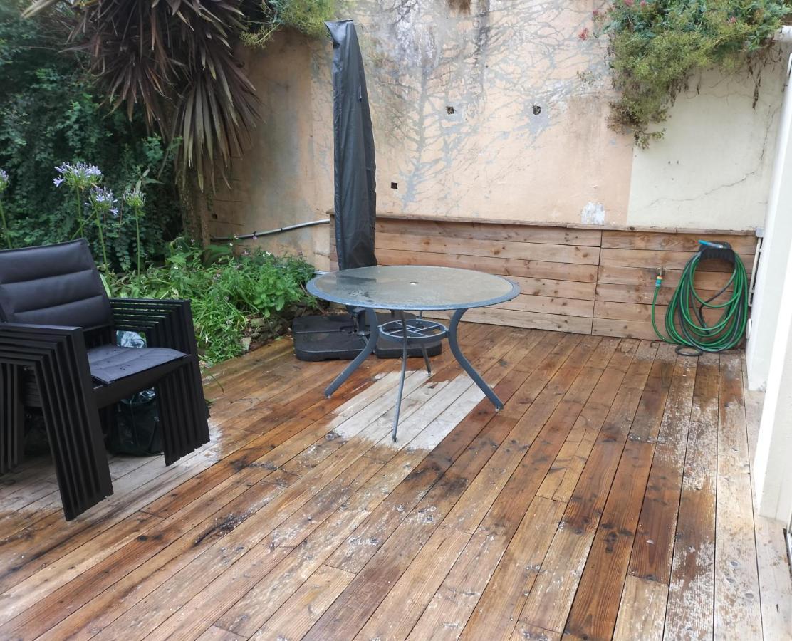 Appartement Au Centre Ville Avec Un Beau Jardin Prive Lannion Exteriér fotografie